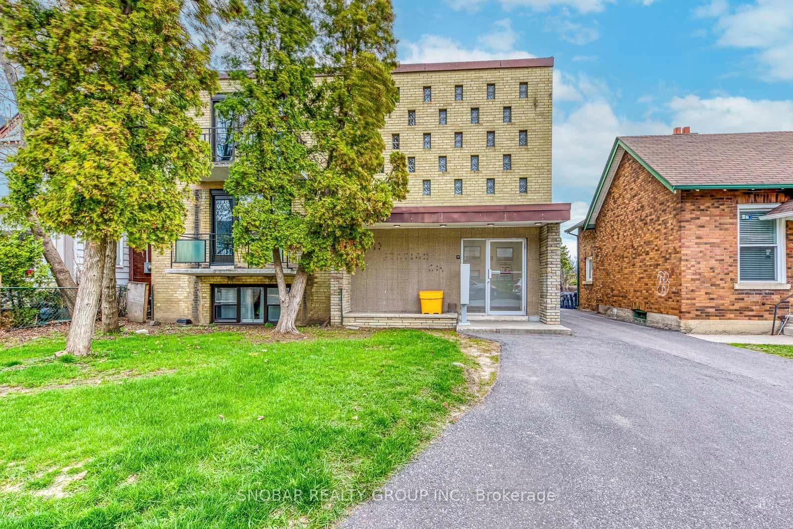 17 Station Road, Unit #11 - Image 2