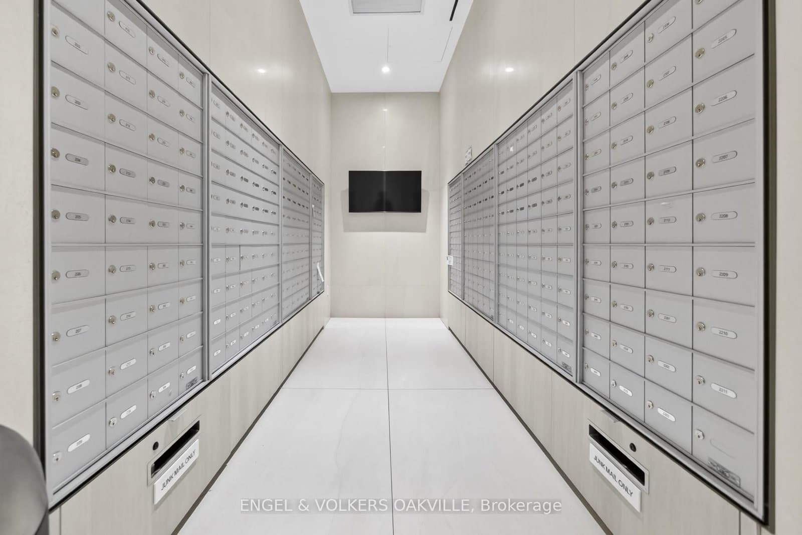 28 Ann Street, Unit 418 - Image 5