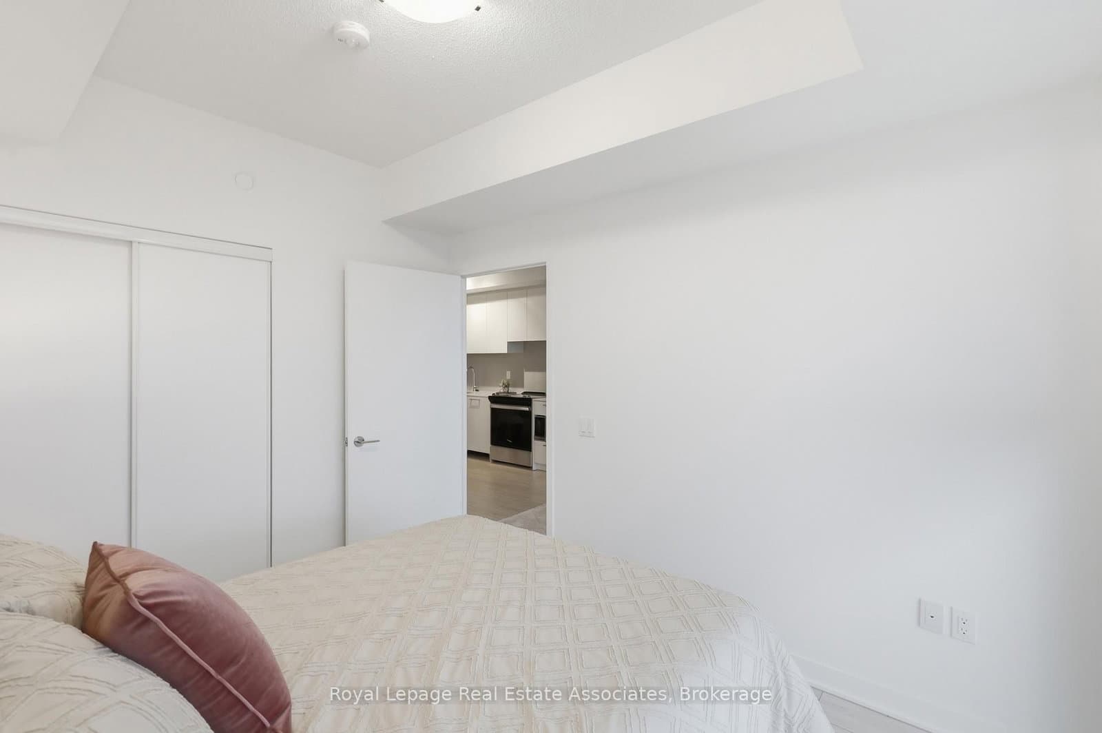 260 Malta Avenue, Unit 1106 - Image 6