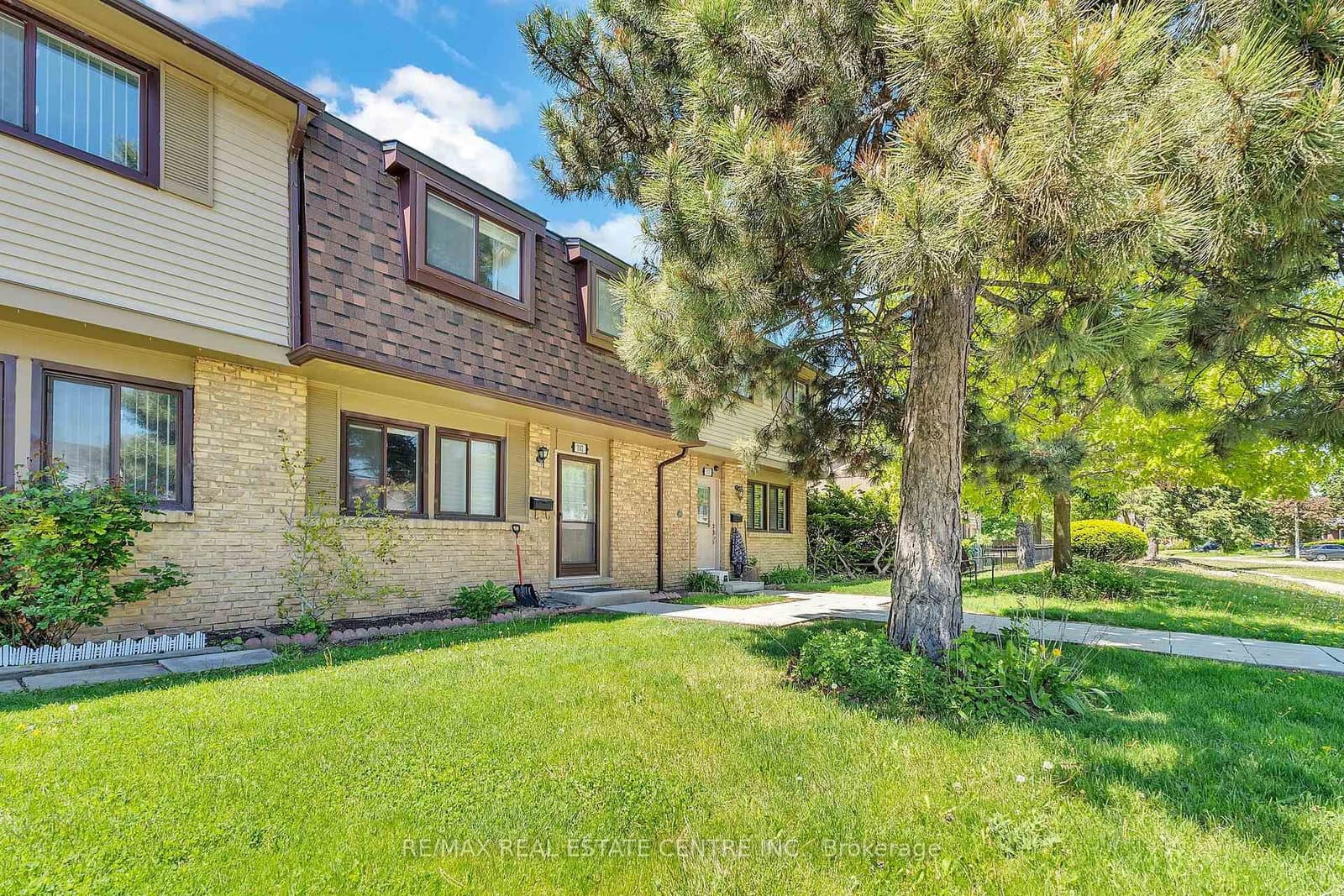 105 Hansen Road N, Unit 102 - Image 2