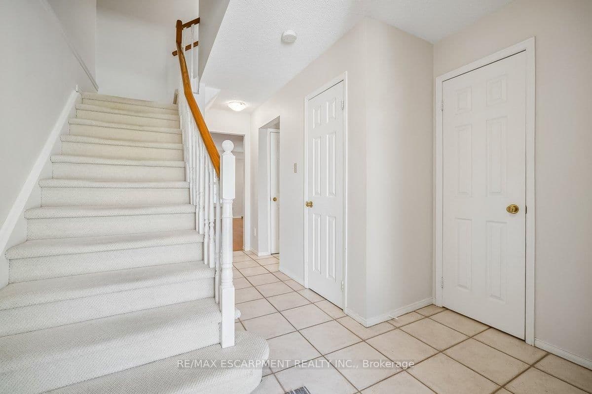5255 Lakeshore Road, Unit 30 - Image 3