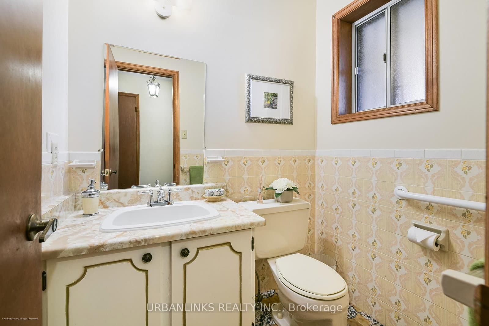78 Evans Avenue - Image 4