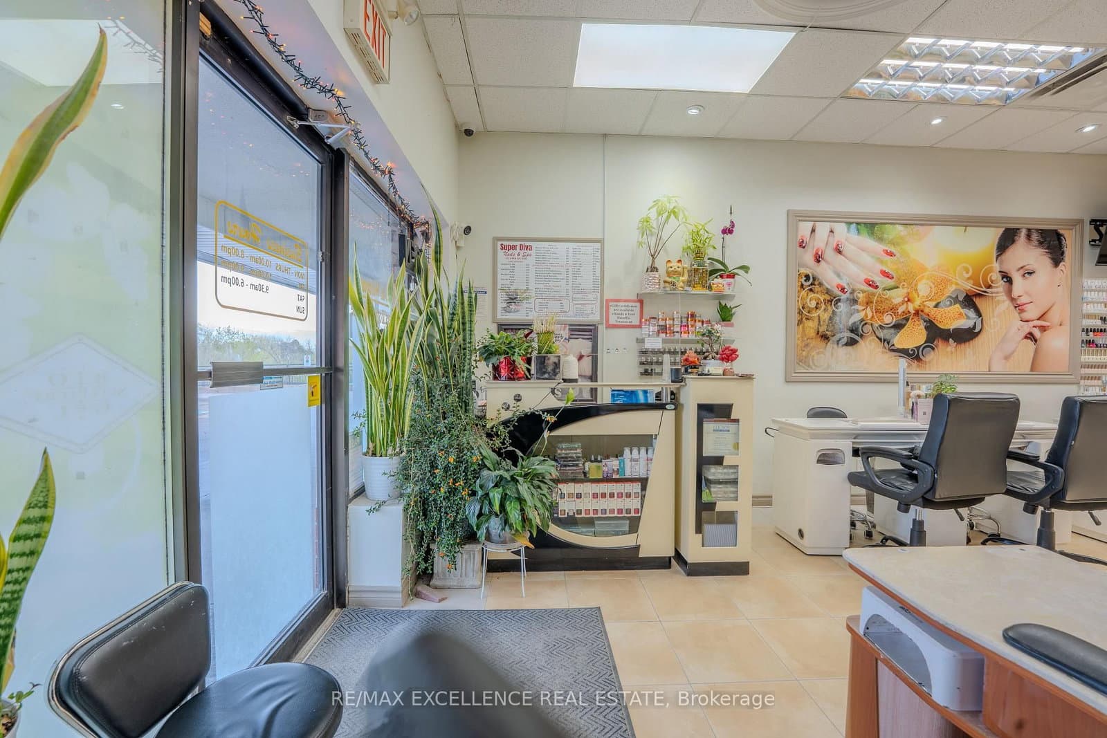 1 Steeles Avenue, Unit 11 - Image 6