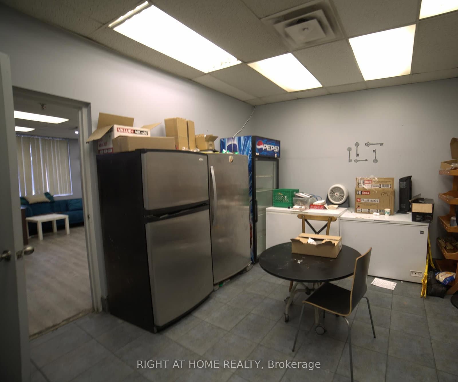 2465 Cawthra Road, Unit 112 - Image 4