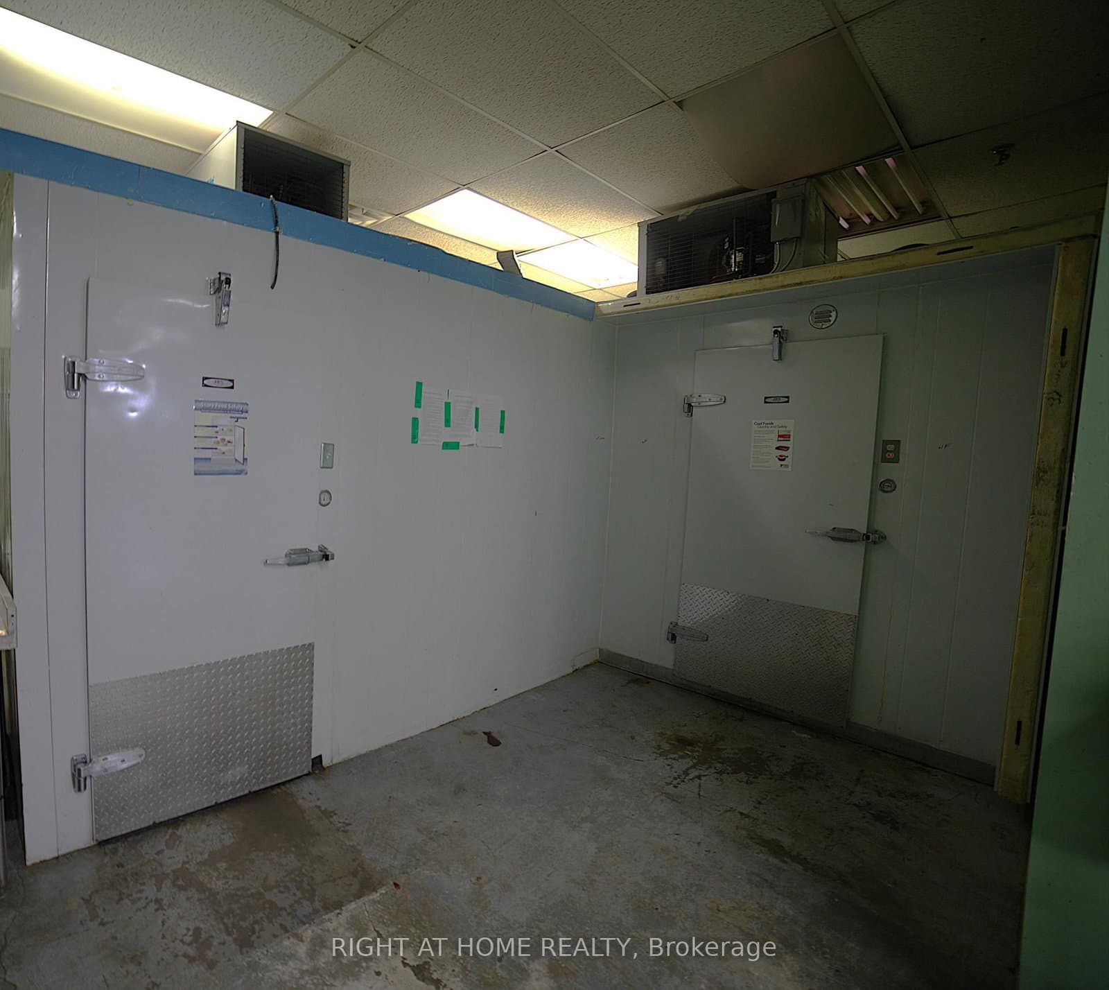 2465 Cawthra Road, Unit 112 - Image 5