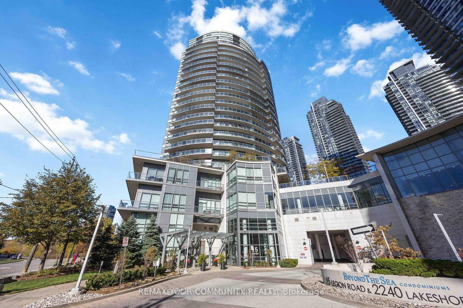 #102 - 15 Legion Road