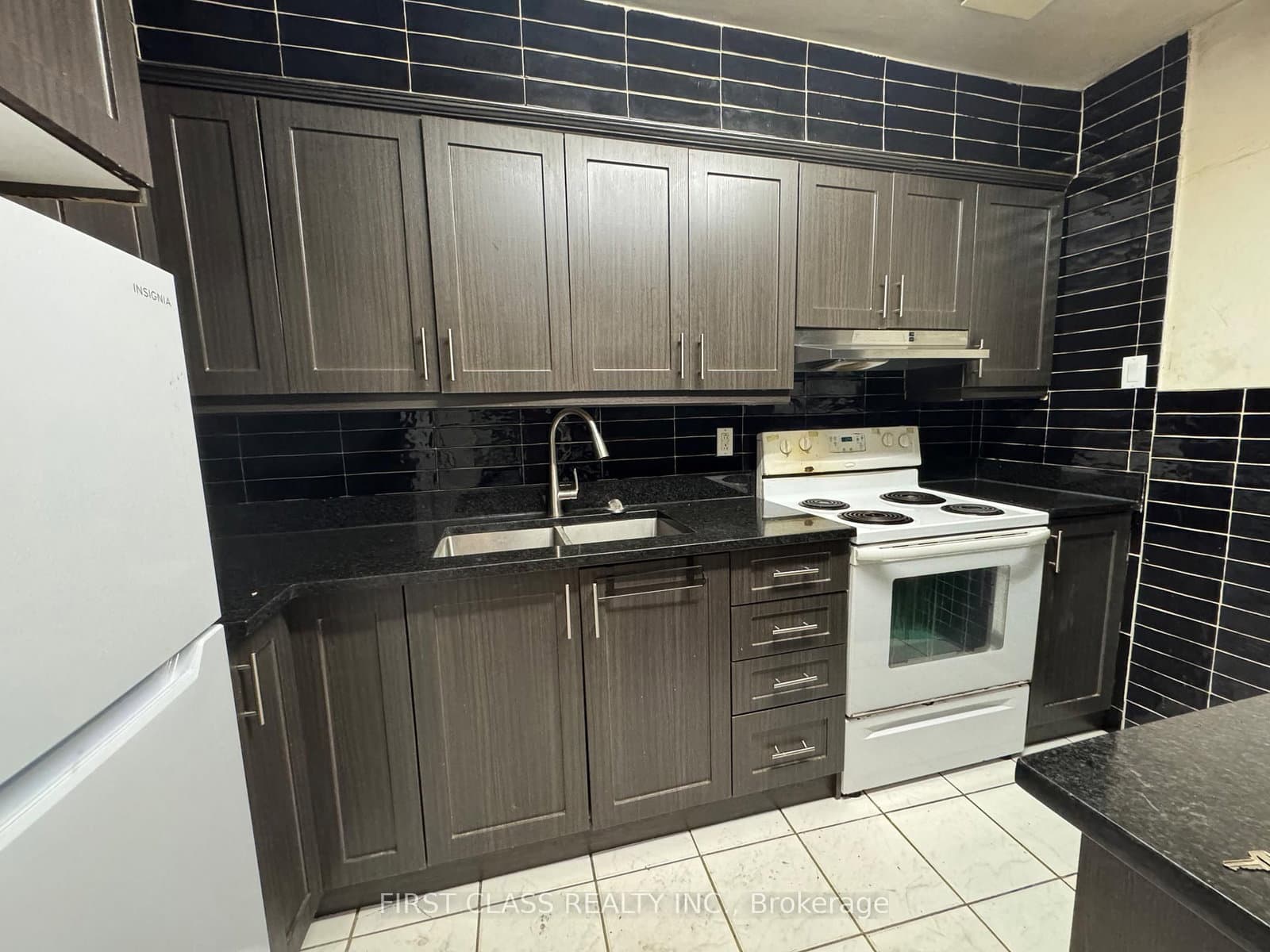 10 Eddystone Avenue, Unit 148 - Image 3