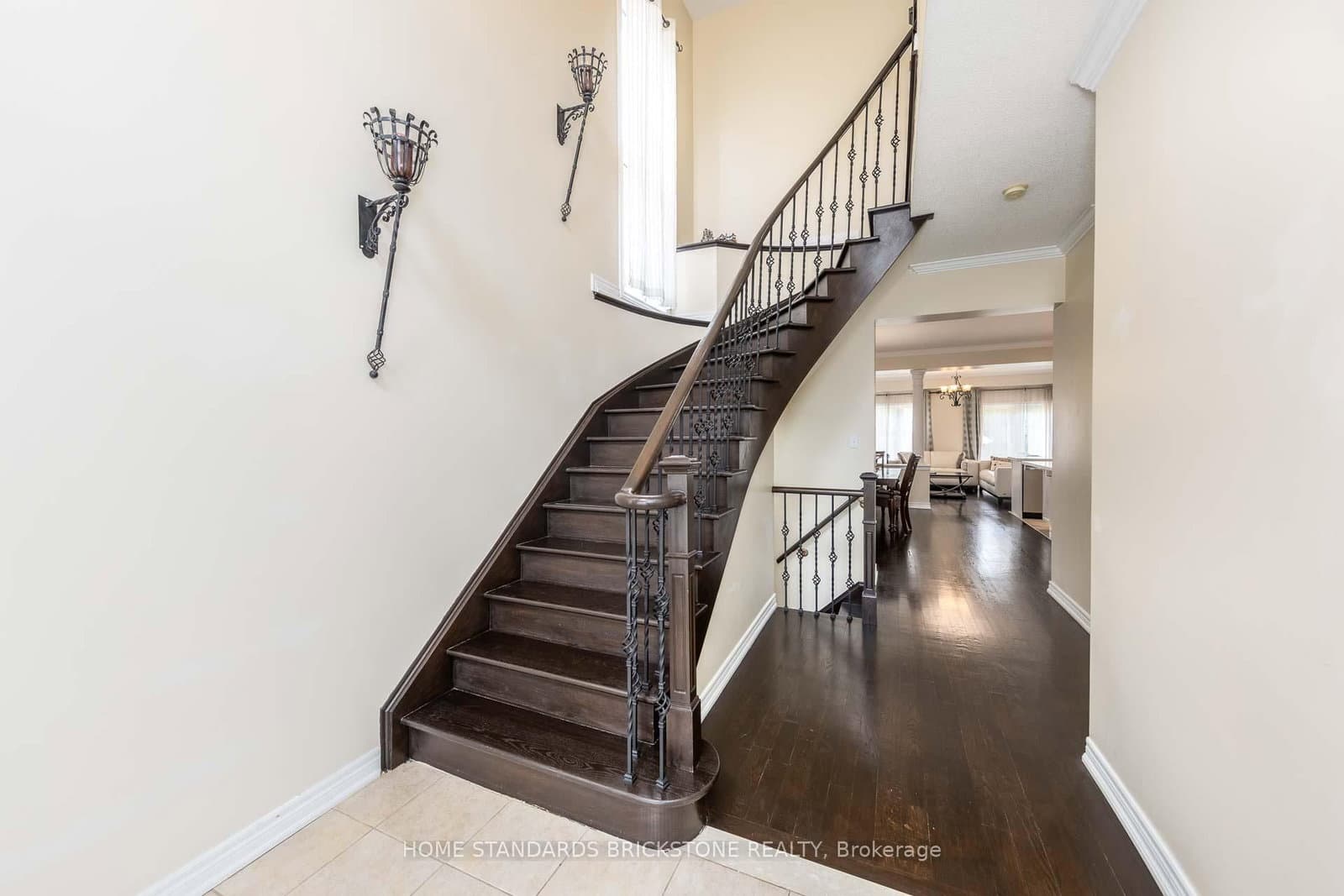 2445 Felhaber Crescent - Image 5