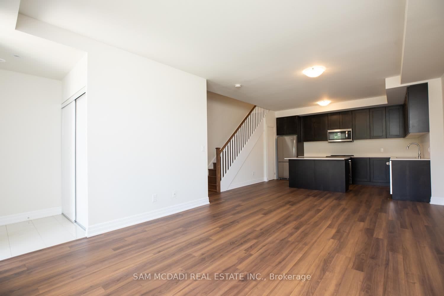 1180 Cawthra Road, Unit 102 - Image 4