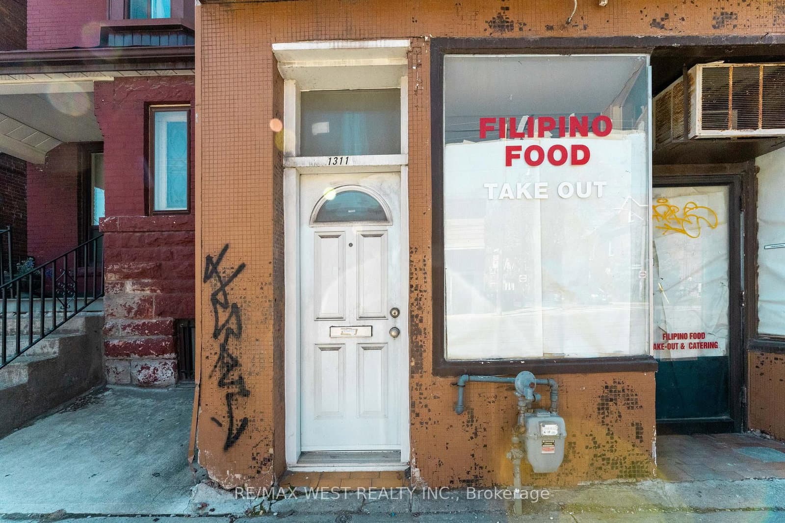 1311 King Street W - Image 2