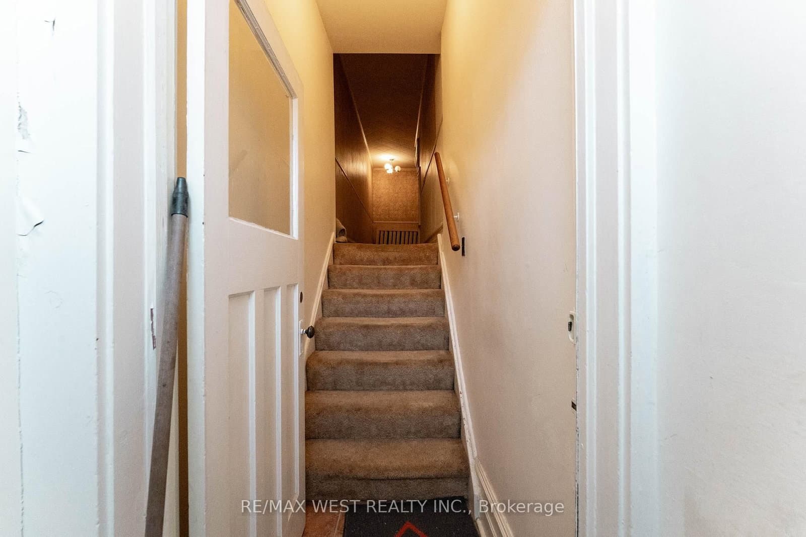 1311 King Street W - Image 3