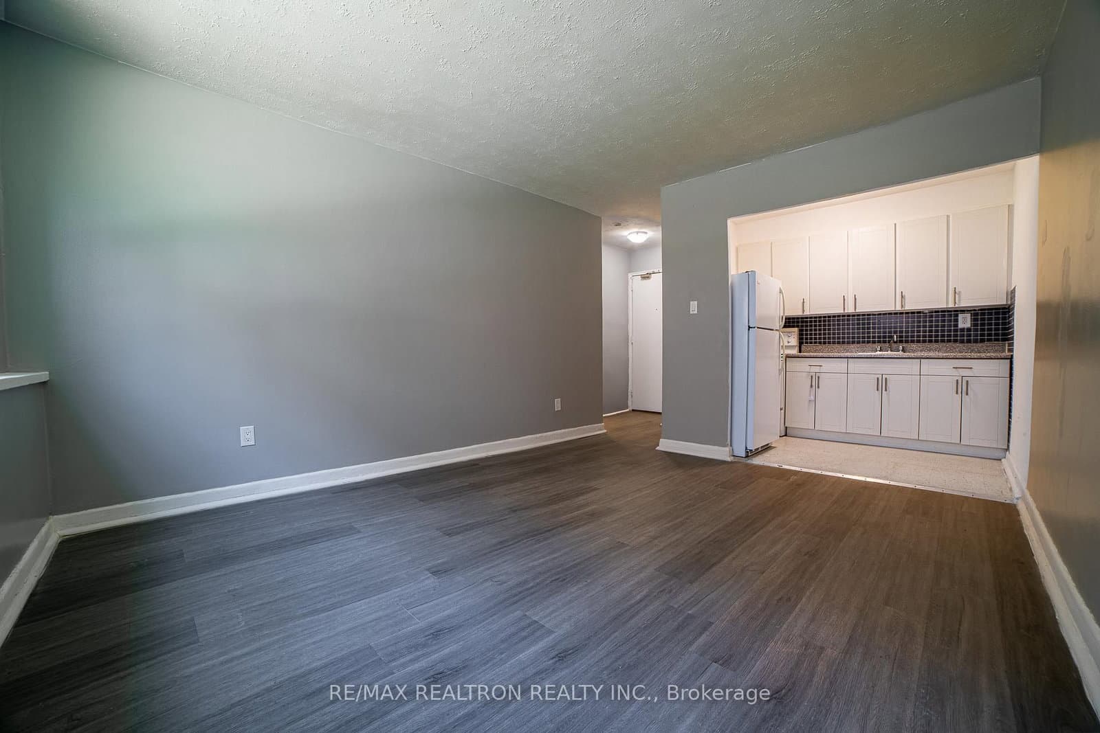2369 Lake Shore Boulevard W, Unit 111 - Image 3