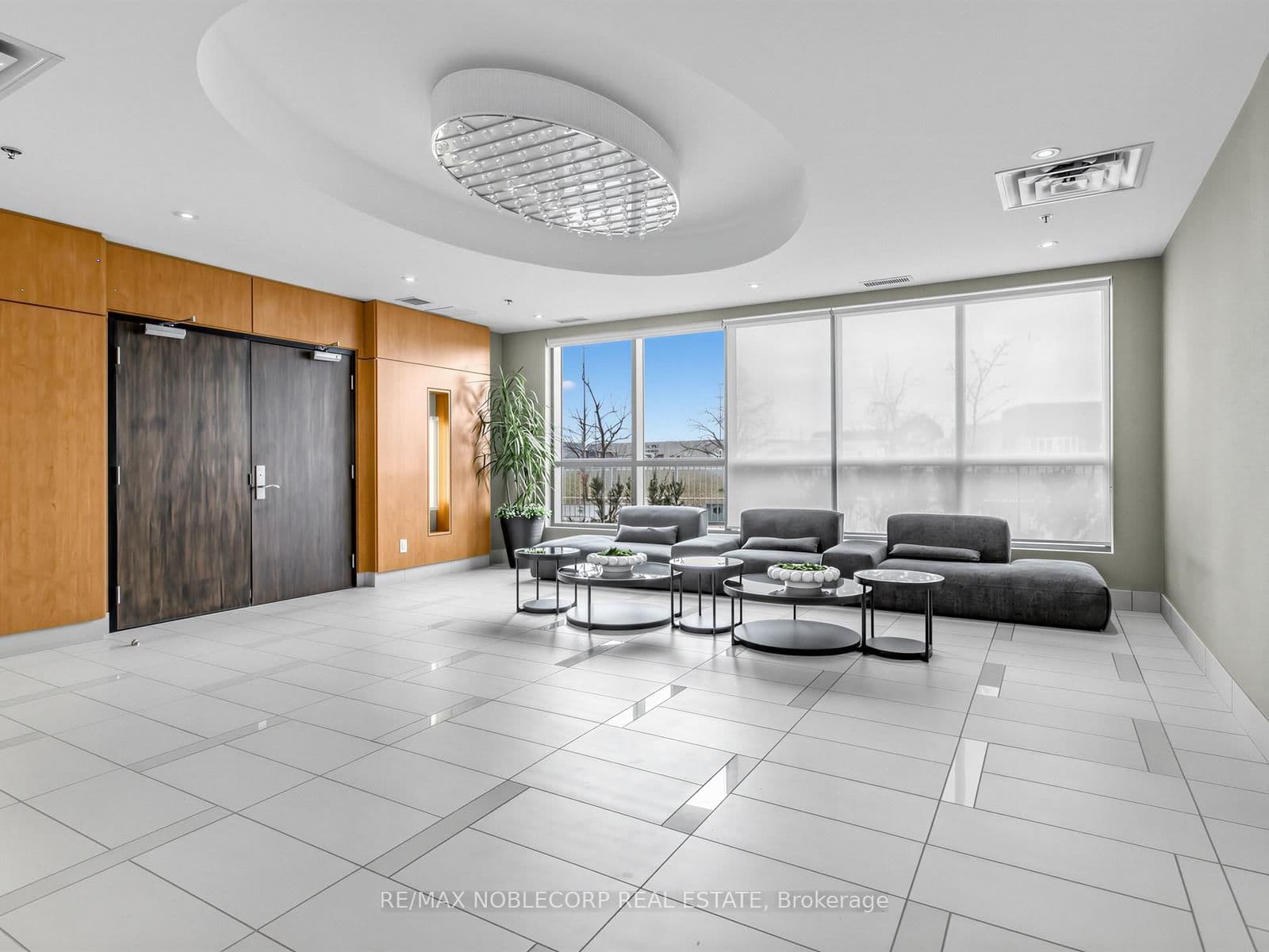 840 QUEENS PLATE Drive, Unit 1705 - Image 2