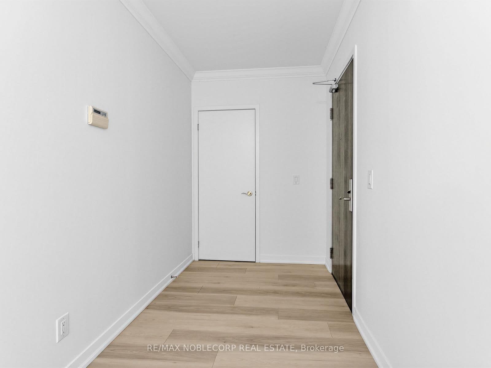 840 QUEENS PLATE Drive, Unit 1705 - Image 5