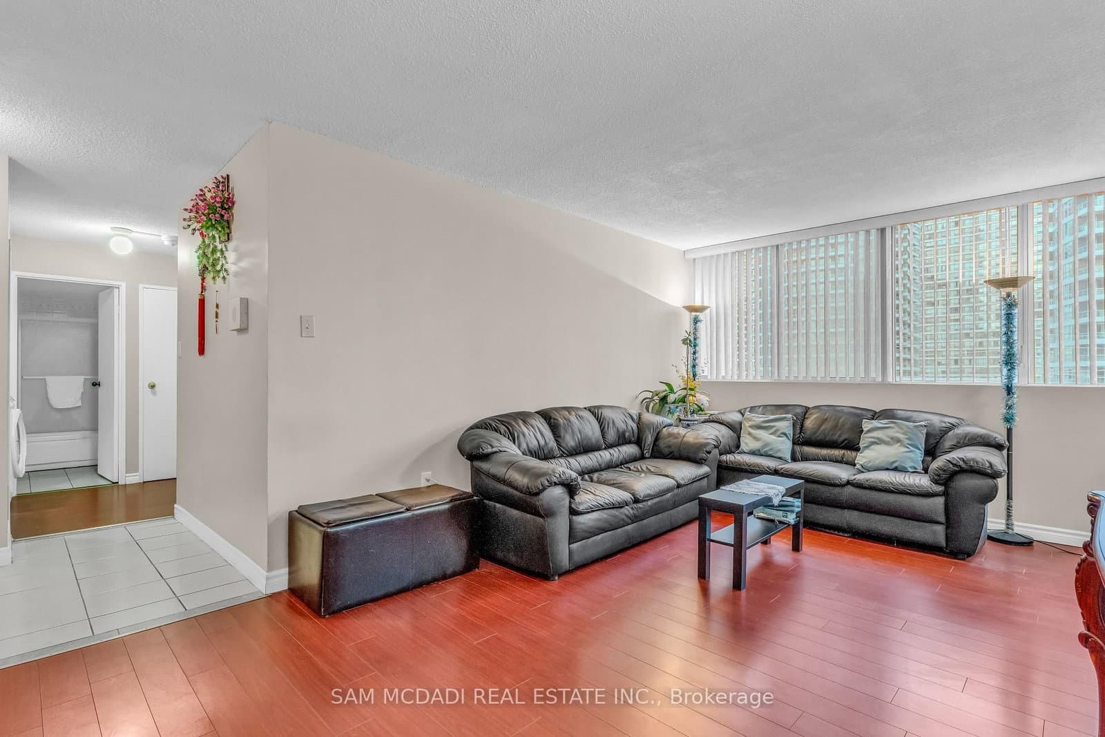 3590 Kaneff Crescent, Unit 605 - Image 6