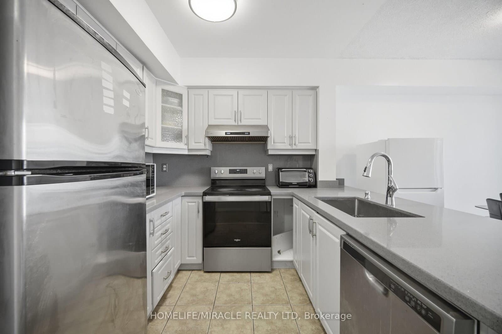3049 Finch Avenue W, Unit 2002 - Image 6