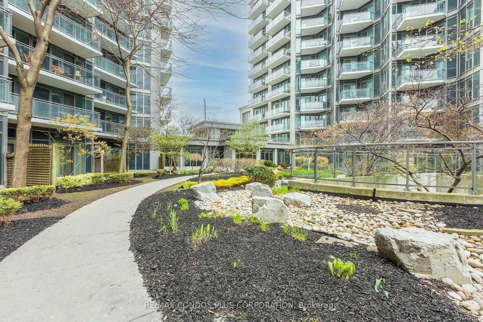 2119 Lake Shore Boulevard W, Unit 317 - Image 1
