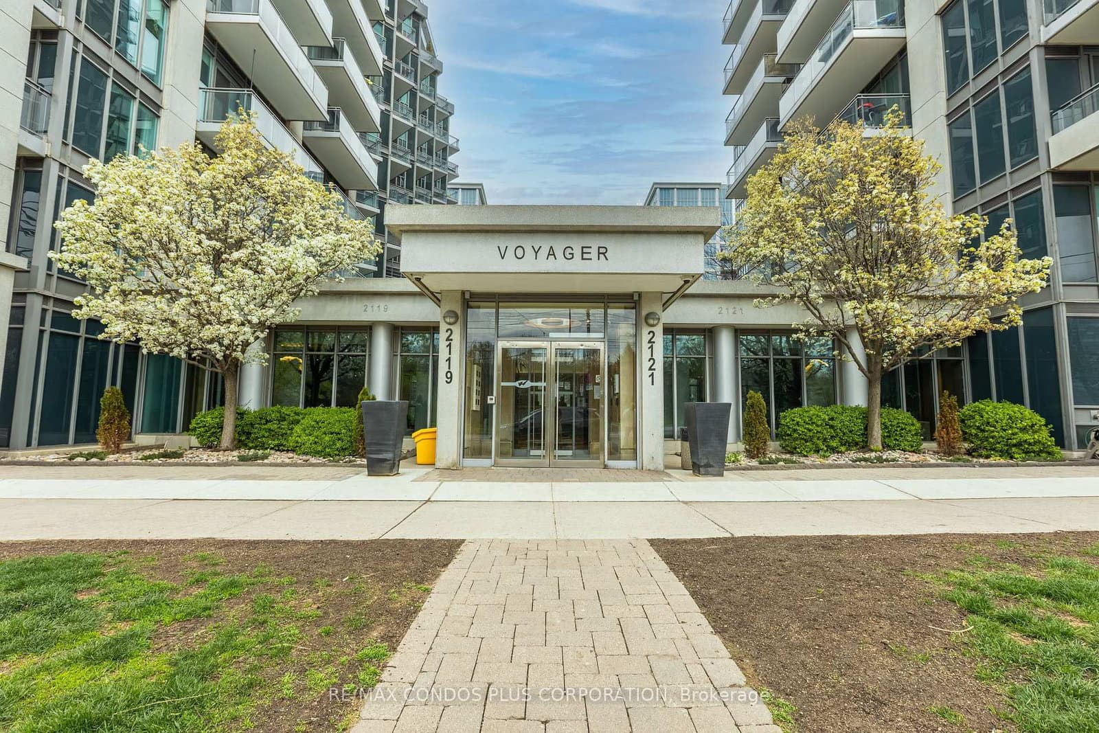 2119 Lake Shore Boulevard W, Unit 317 - Image 4