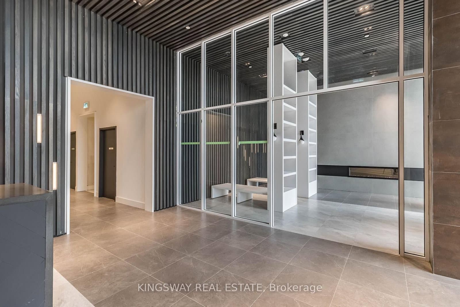 2481 Taunton Road, Unit 901 - Image 4