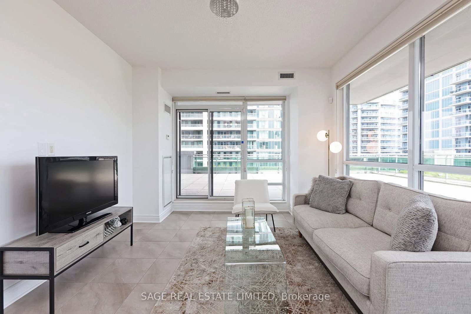 16 Brookers Lane, Unit 409 - Image 6