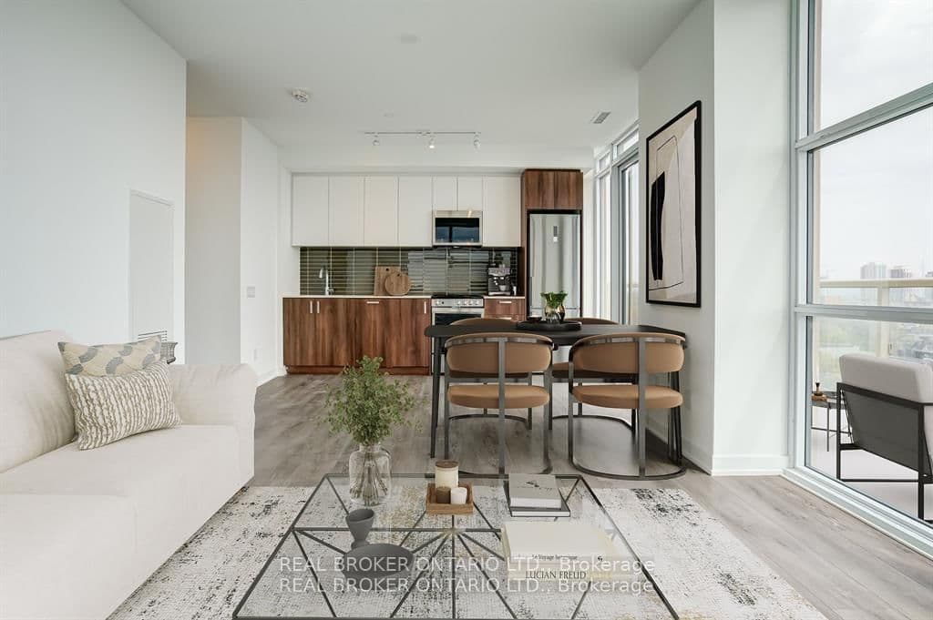 1787 St Clair Avenue W, Unit 1105