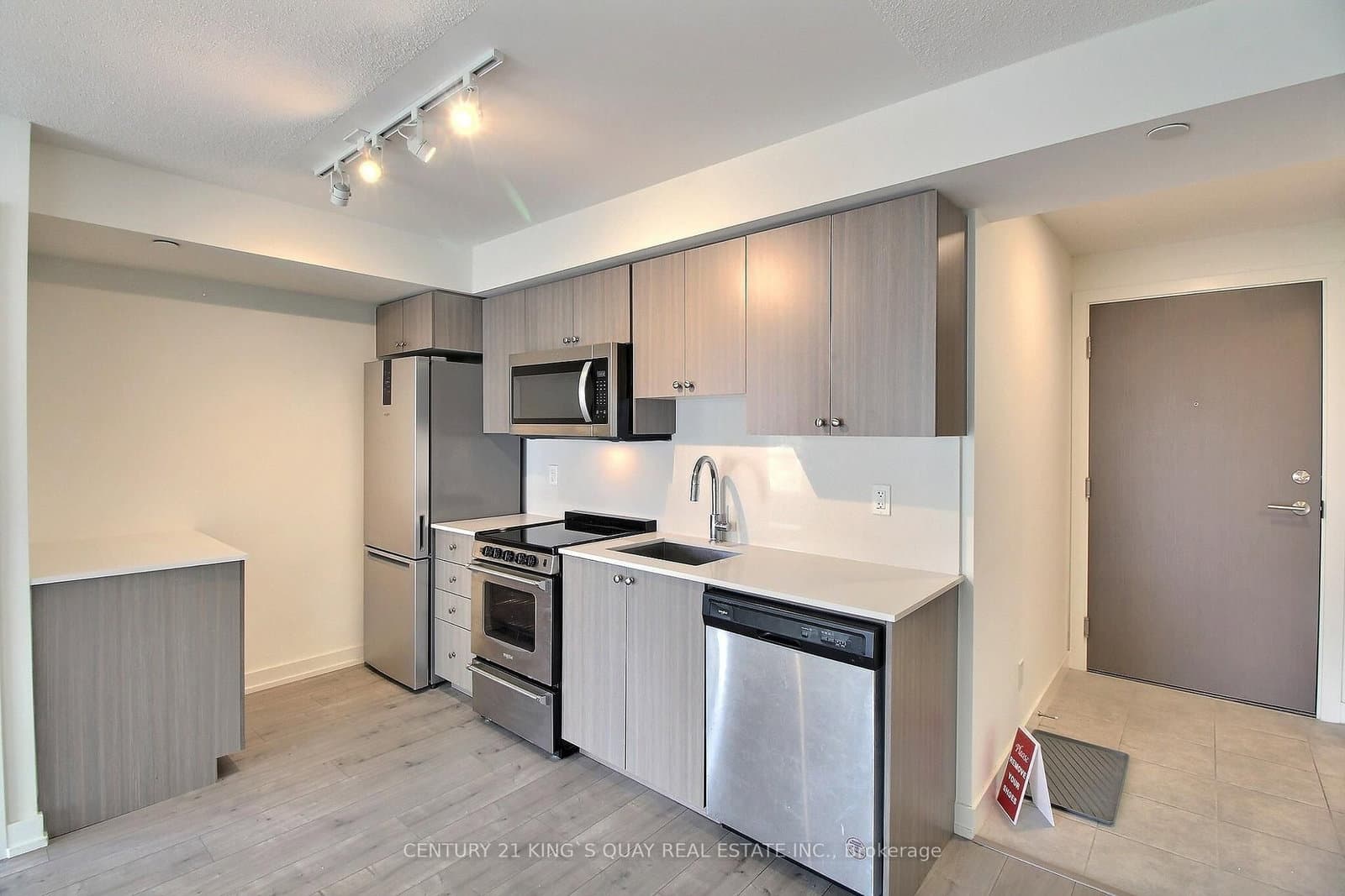 10 Wilby Crescent, Unit 907 - Image 2