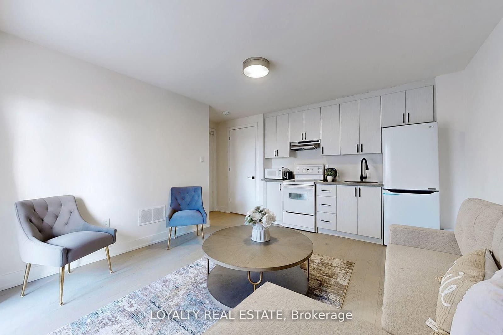 38A Monclova Road - Image 3