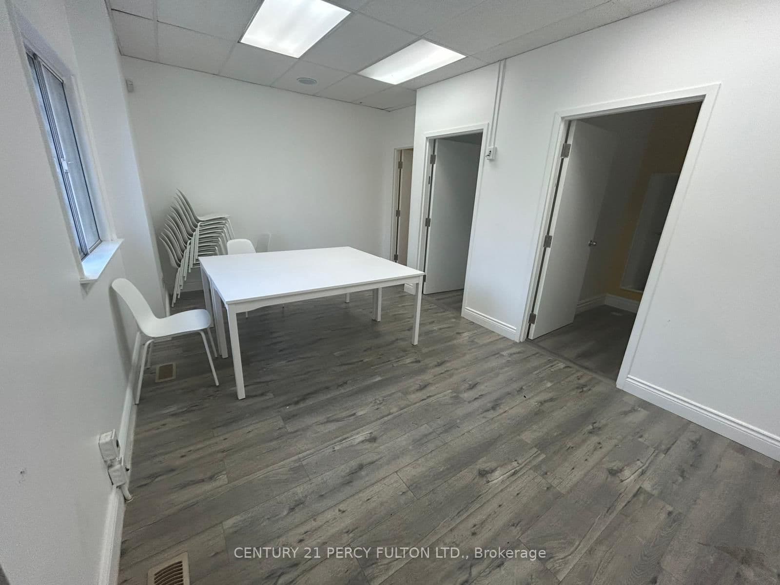 46 Lakeshore Road - Image 2