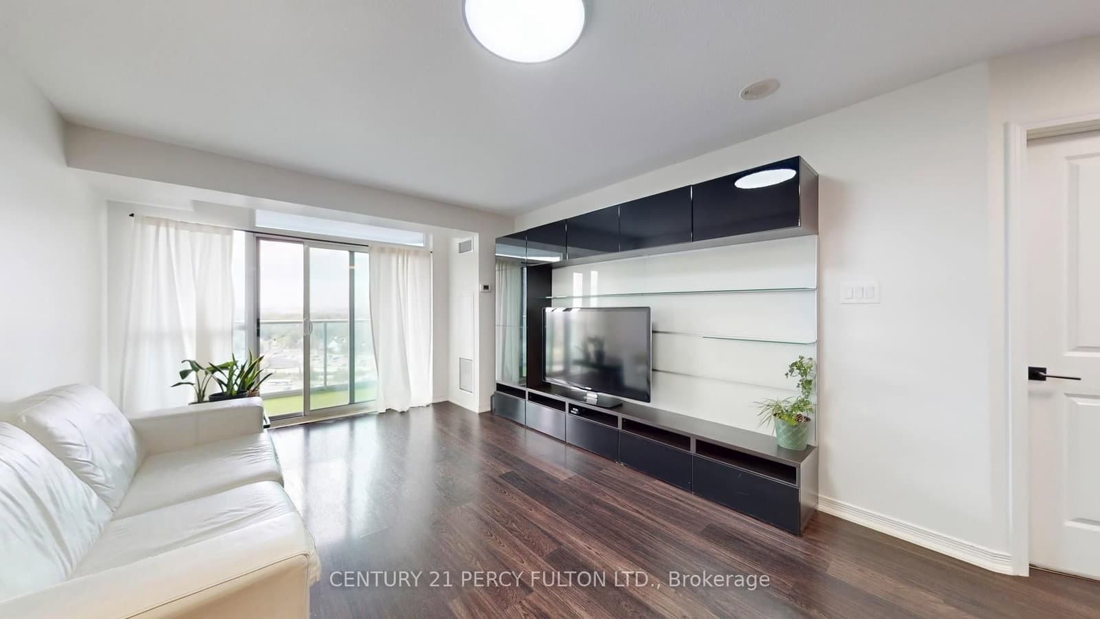 9 George Street N, Unit 1612 - Image 5