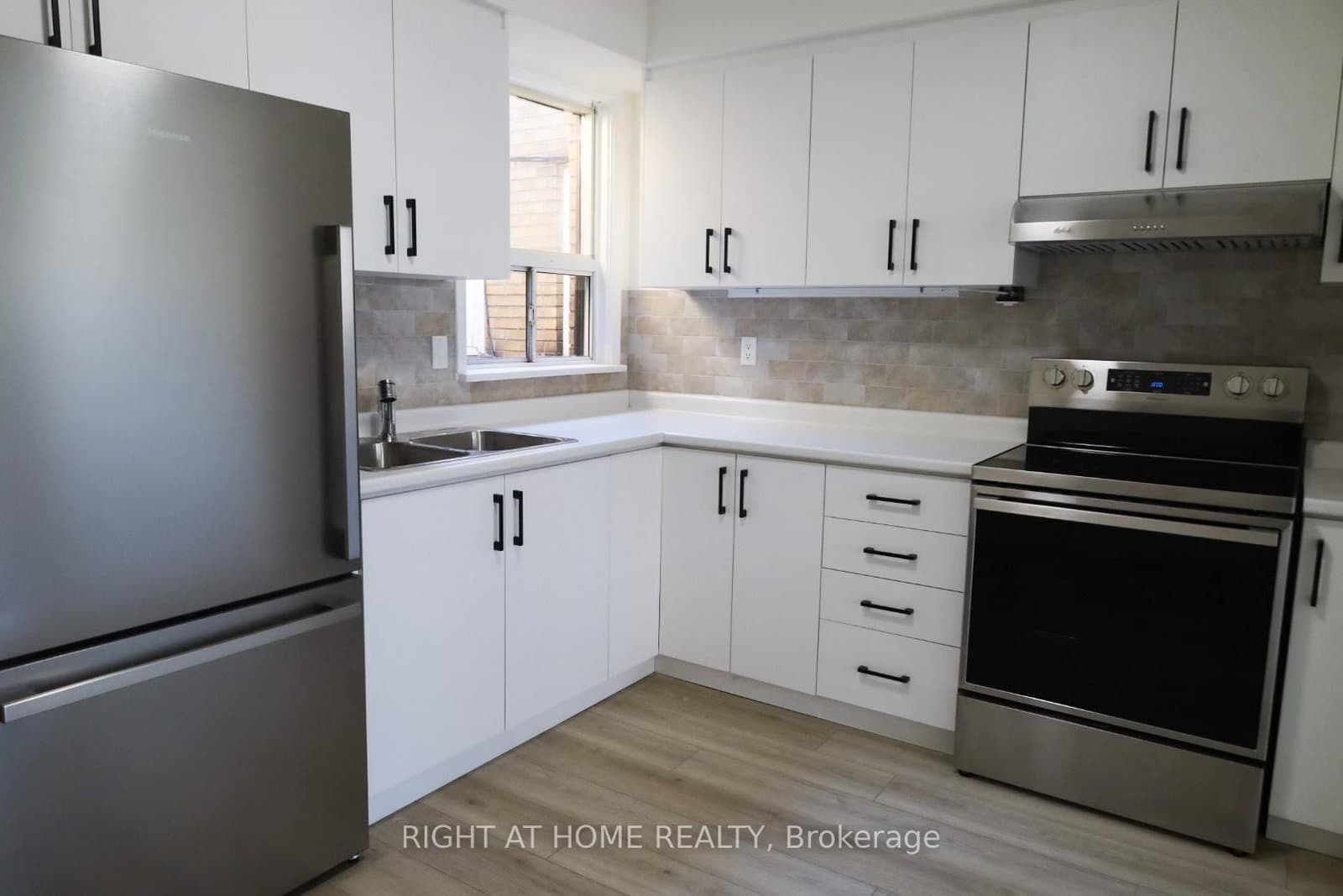 553 Rogers Road - Image 4