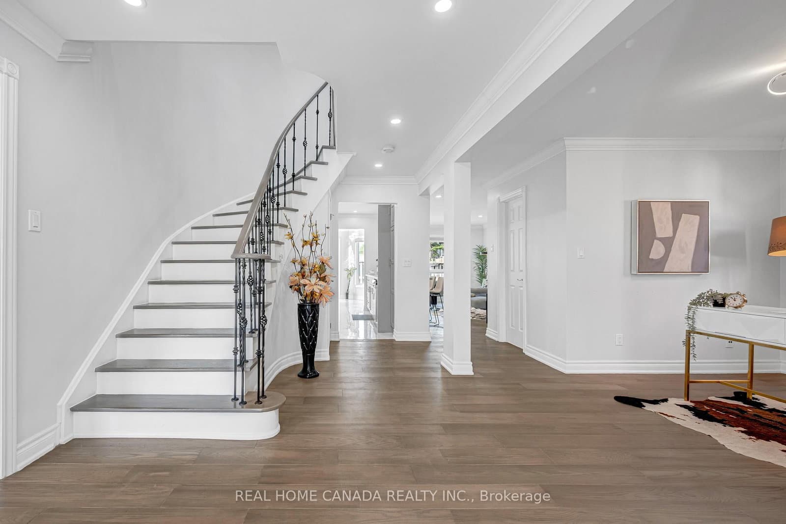 5315 Huntingfield Drive - Image 4