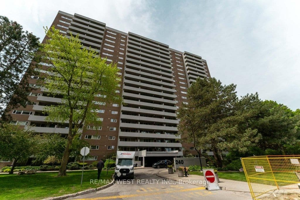 240 Scarlett Road, Unit 807 - Image 2
