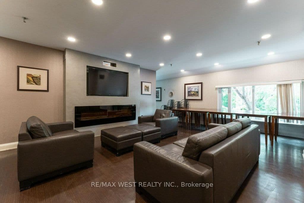 240 Scarlett Road, Unit 807 - Image 5