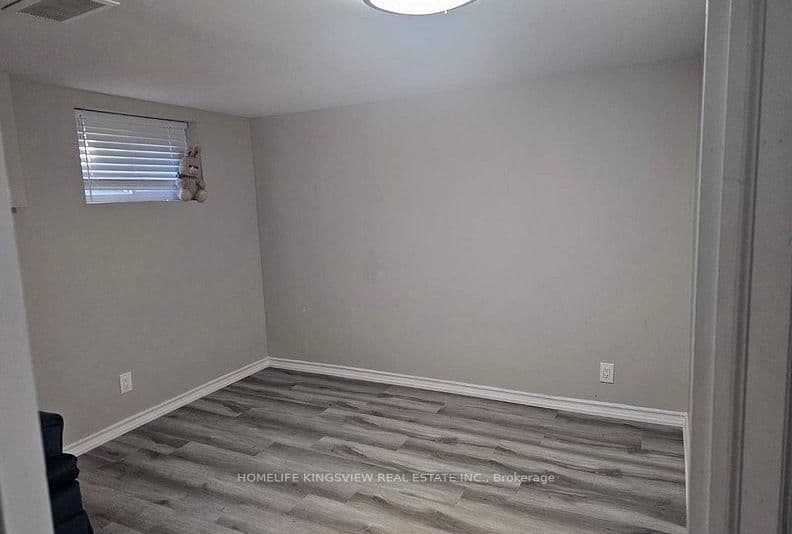 14 Kirby Road - Image 3