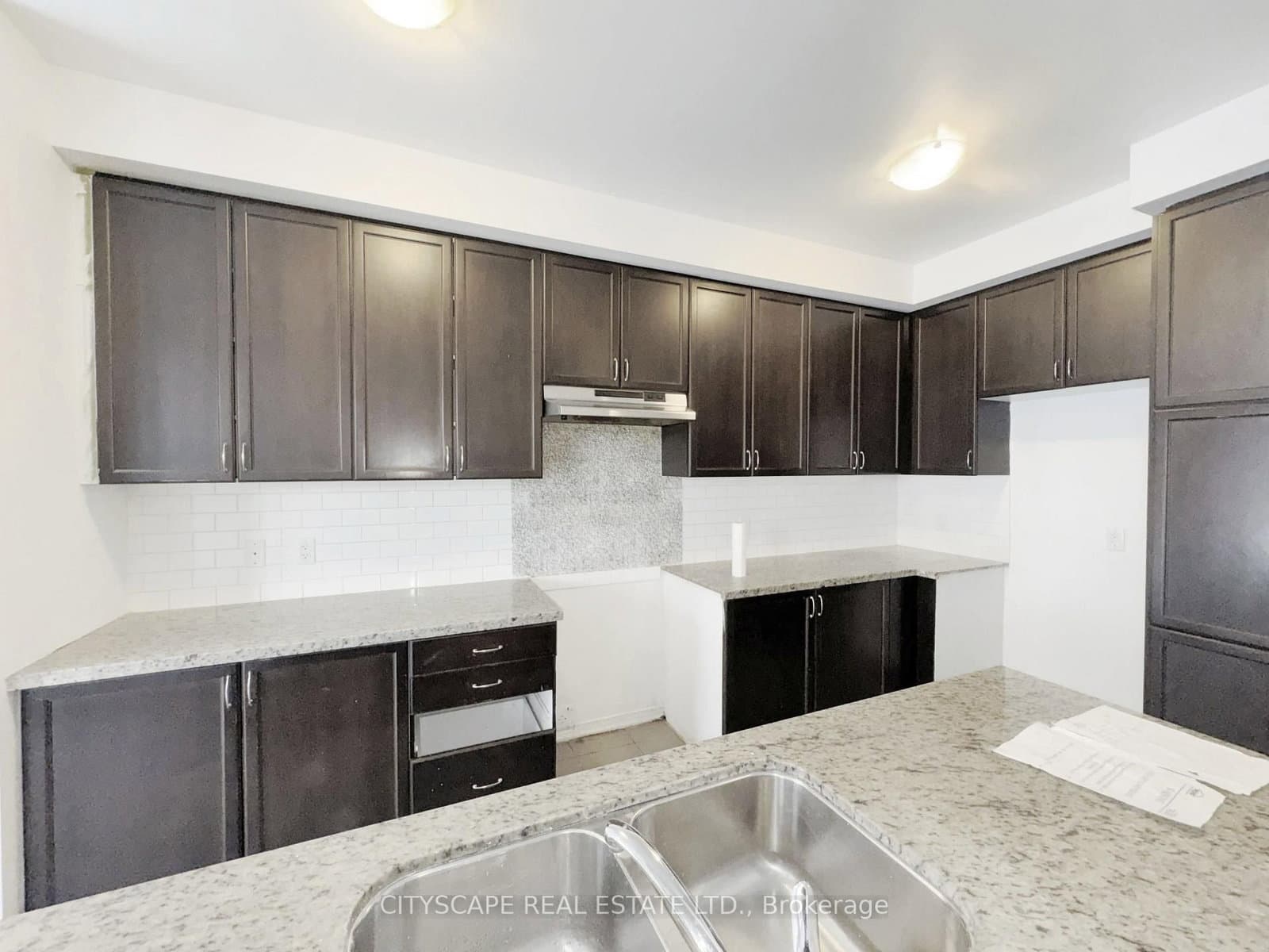 64 Honeyview Trail - Image 5