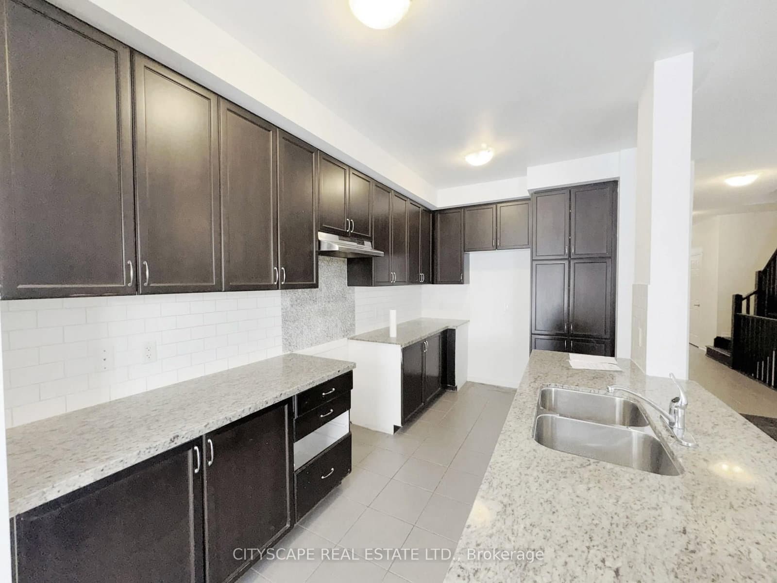 64 Honeyview Trail - Image 6