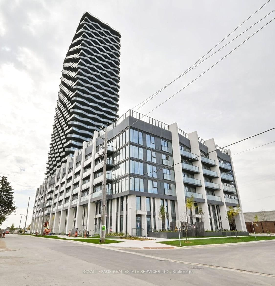 ##523 - 36 Zorra Street