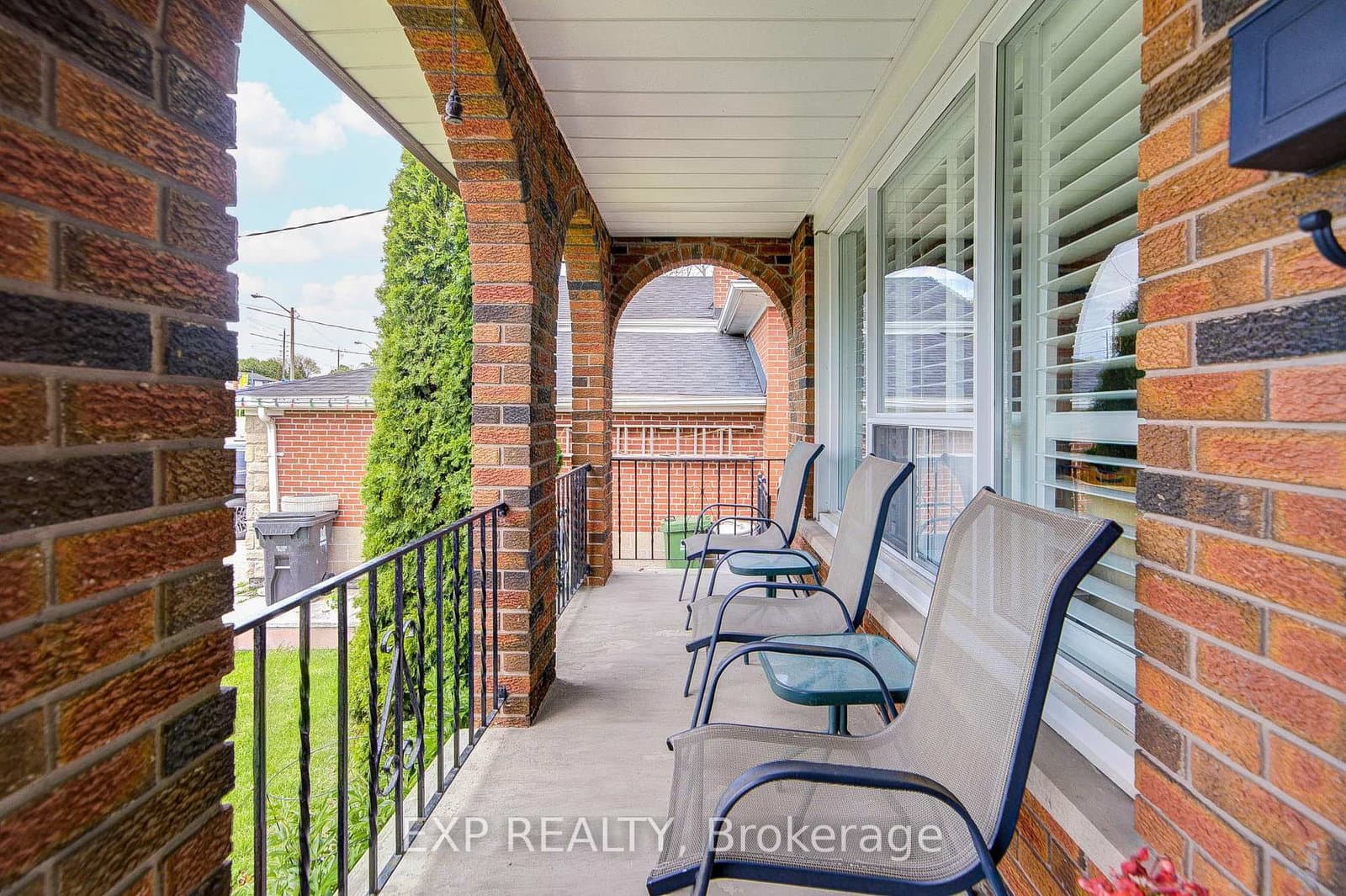 593A Scarlett Road N - Image 3