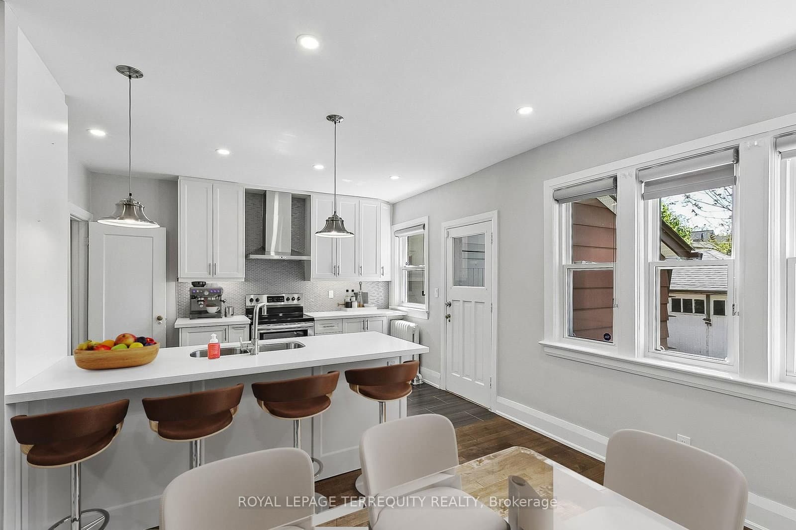 407 Annette Street - Image 4