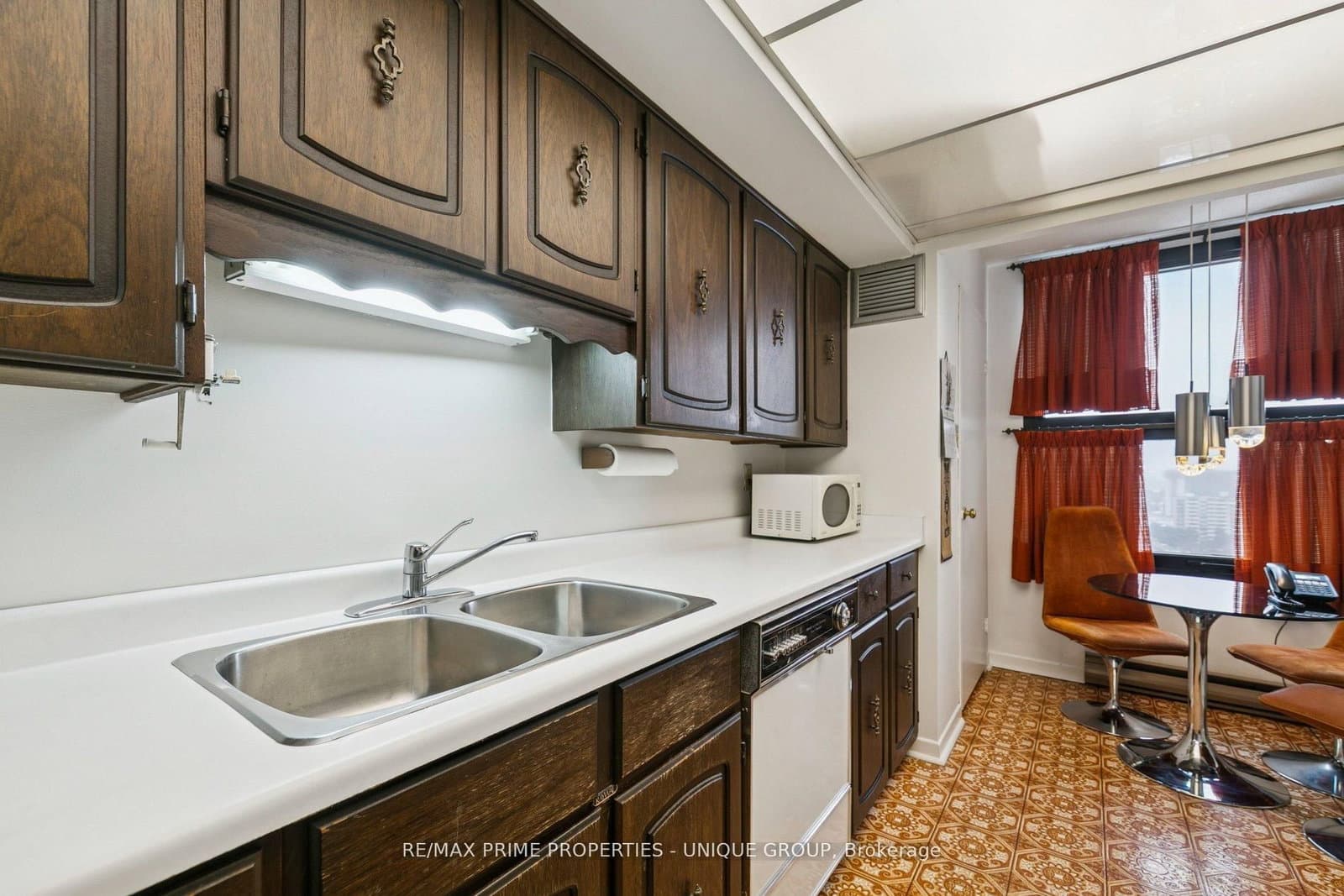 1300 Bloor Street, Unit 1801 - Image 3