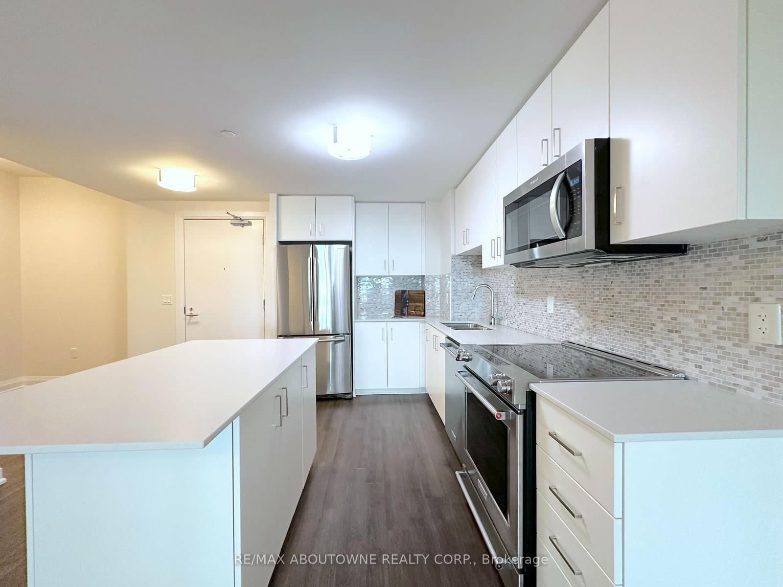 2333 Taunton Road, Unit 101 - Image 4