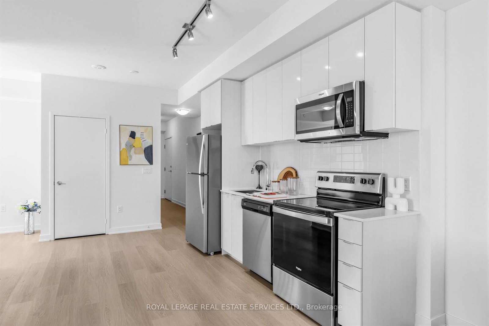 859 The Queensway, Unit 502 - Image 5