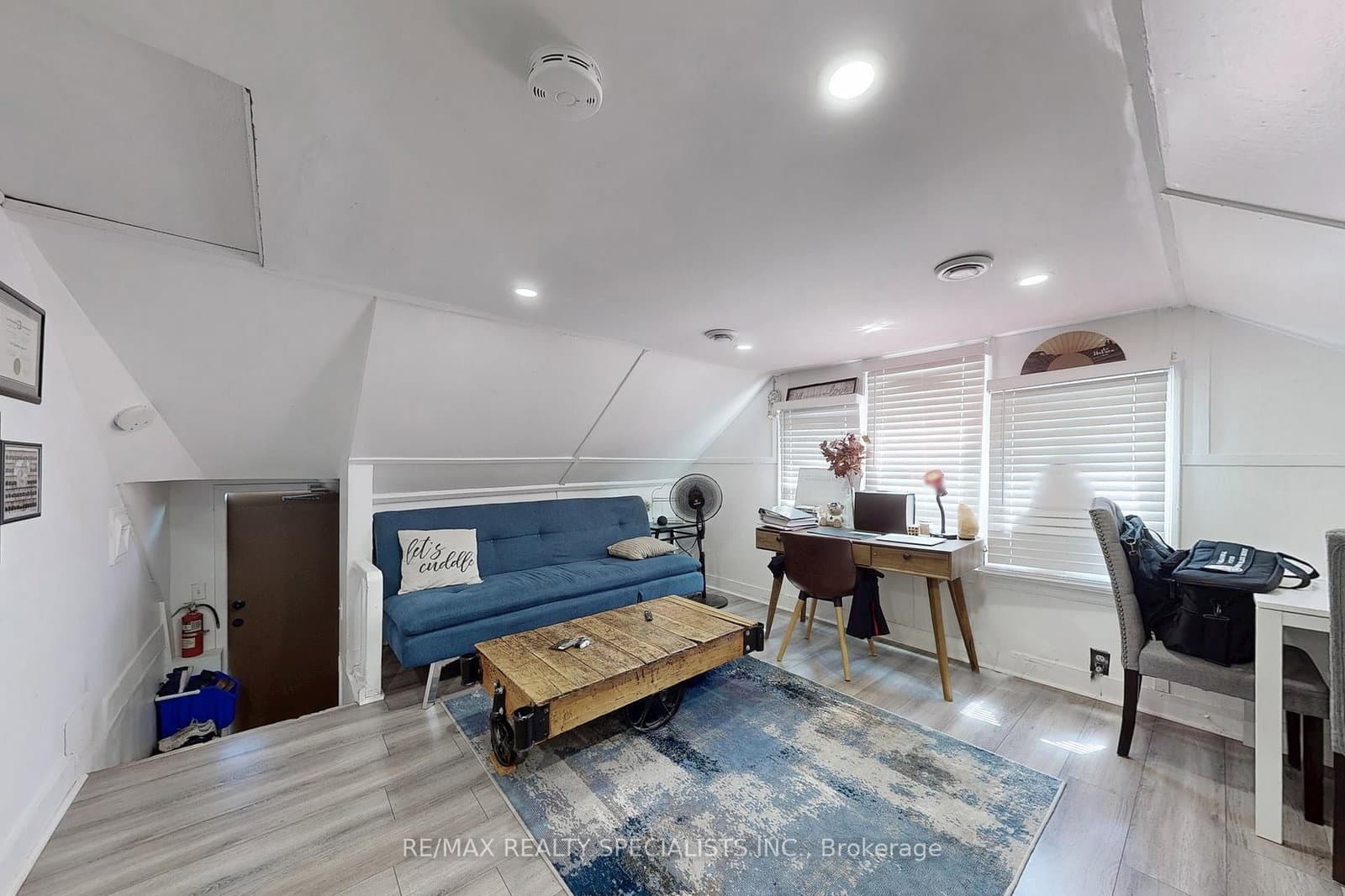 8 Mill Street N - Image 3