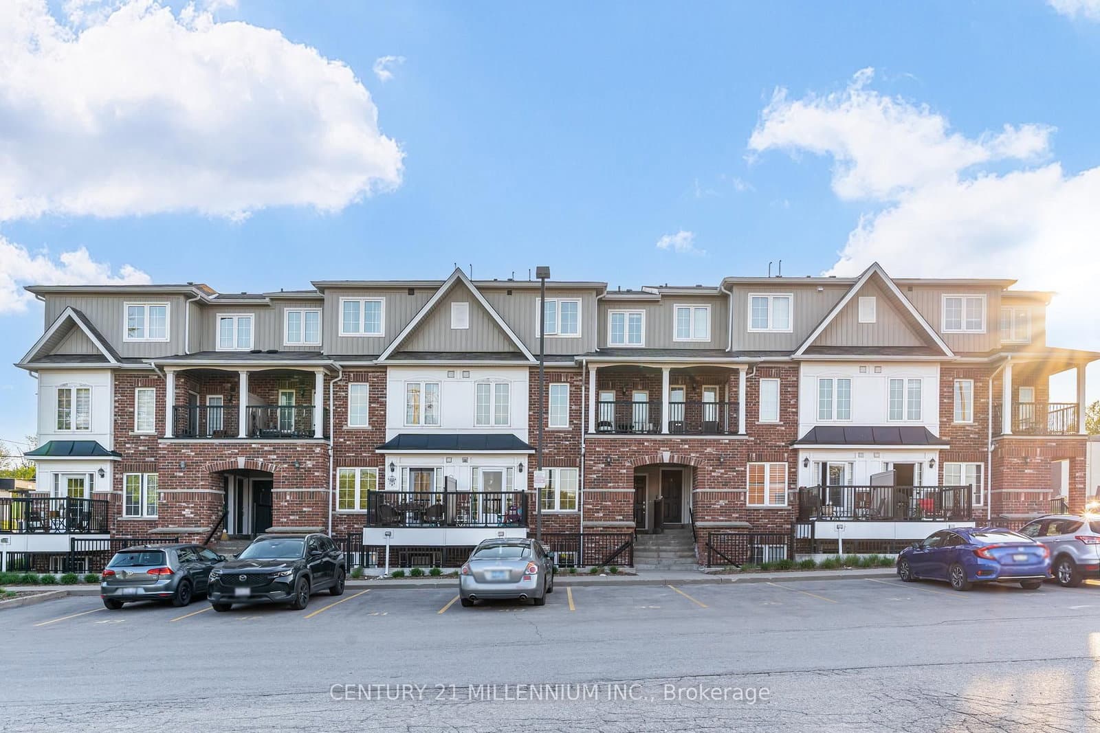 5 Armstrong Street, Unit 9 - Image 1