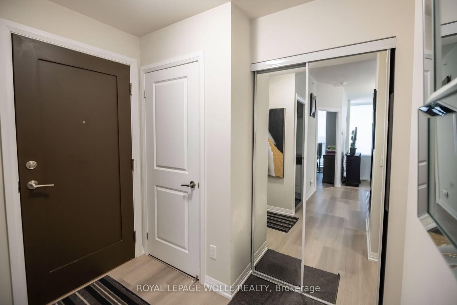 75 Eglinton Avenue W, Unit 1601 - Image 2