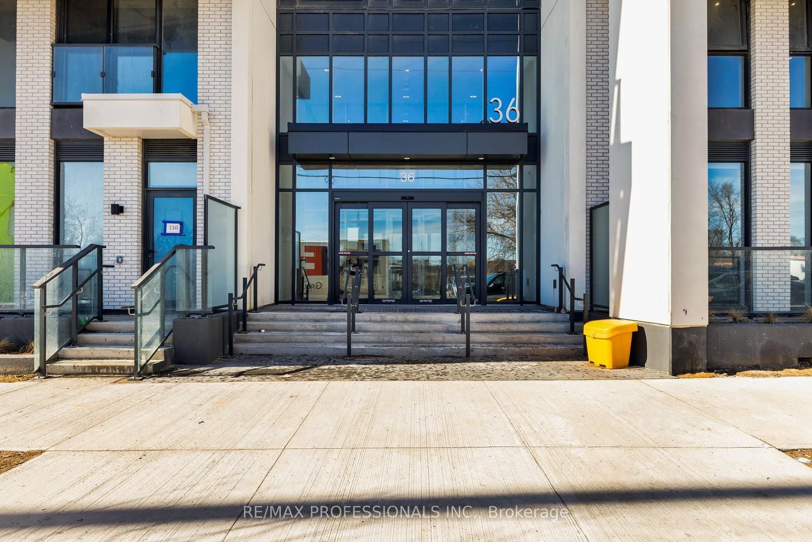 36 Zorra Street, Unit 3009 - Image 4