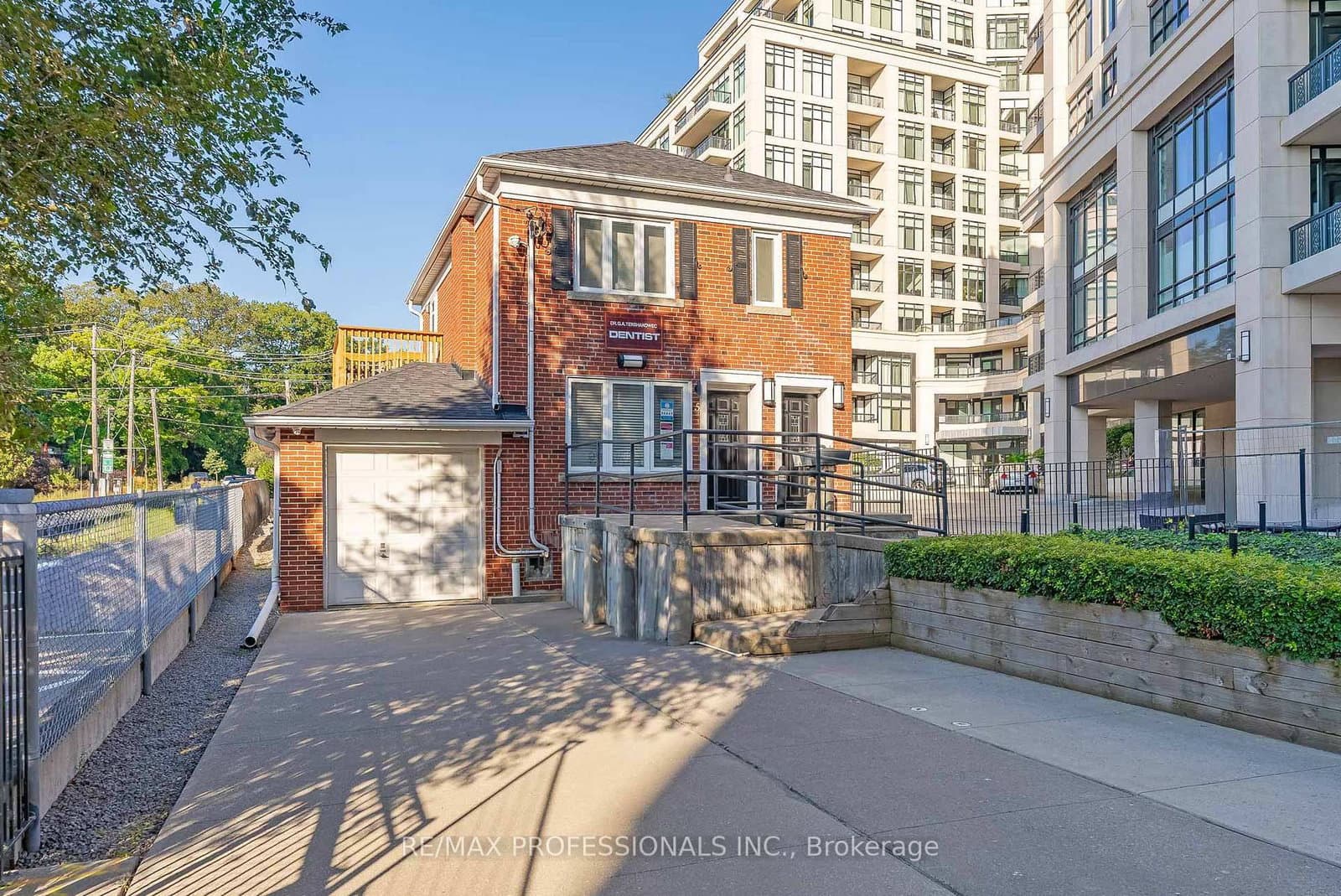 5B Old Mill Drive, Unit Lower - Image 1