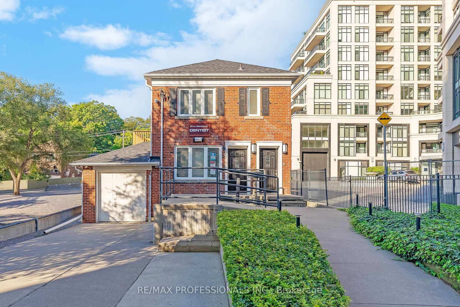 5B Old Mill Drive, Unit Lower - Image 2