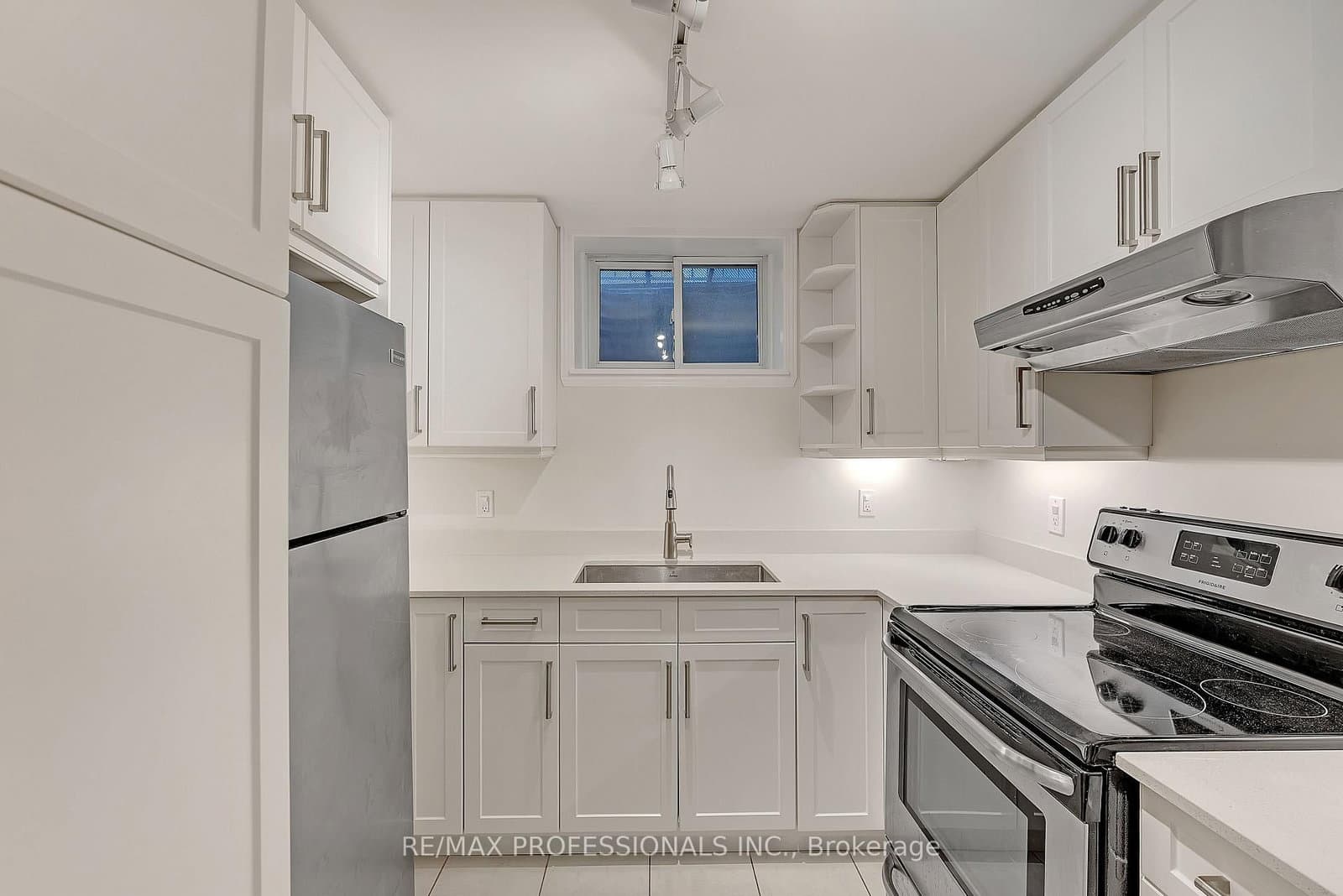5B Old Mill Drive, Unit Lower - Image 4