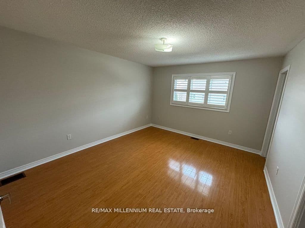 23 Calderstone Drive S - Image 5